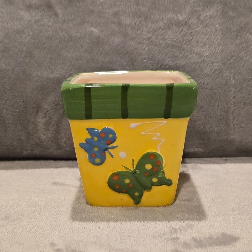 Yellow Ceramic Butterfly Mini Planter 3D Raised Hand Painted Decorative Pot 3.5"